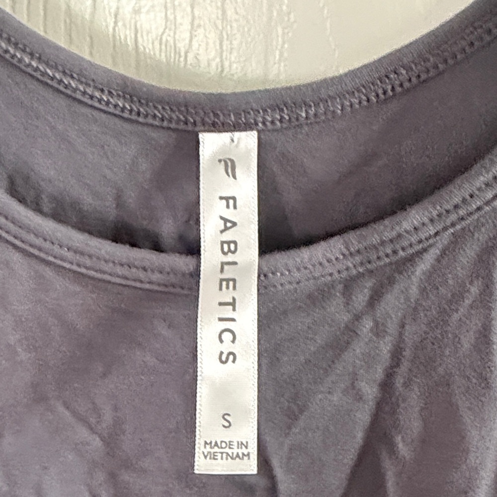 Fabletics Women's Gray Tank Top - Picture 2 of 4